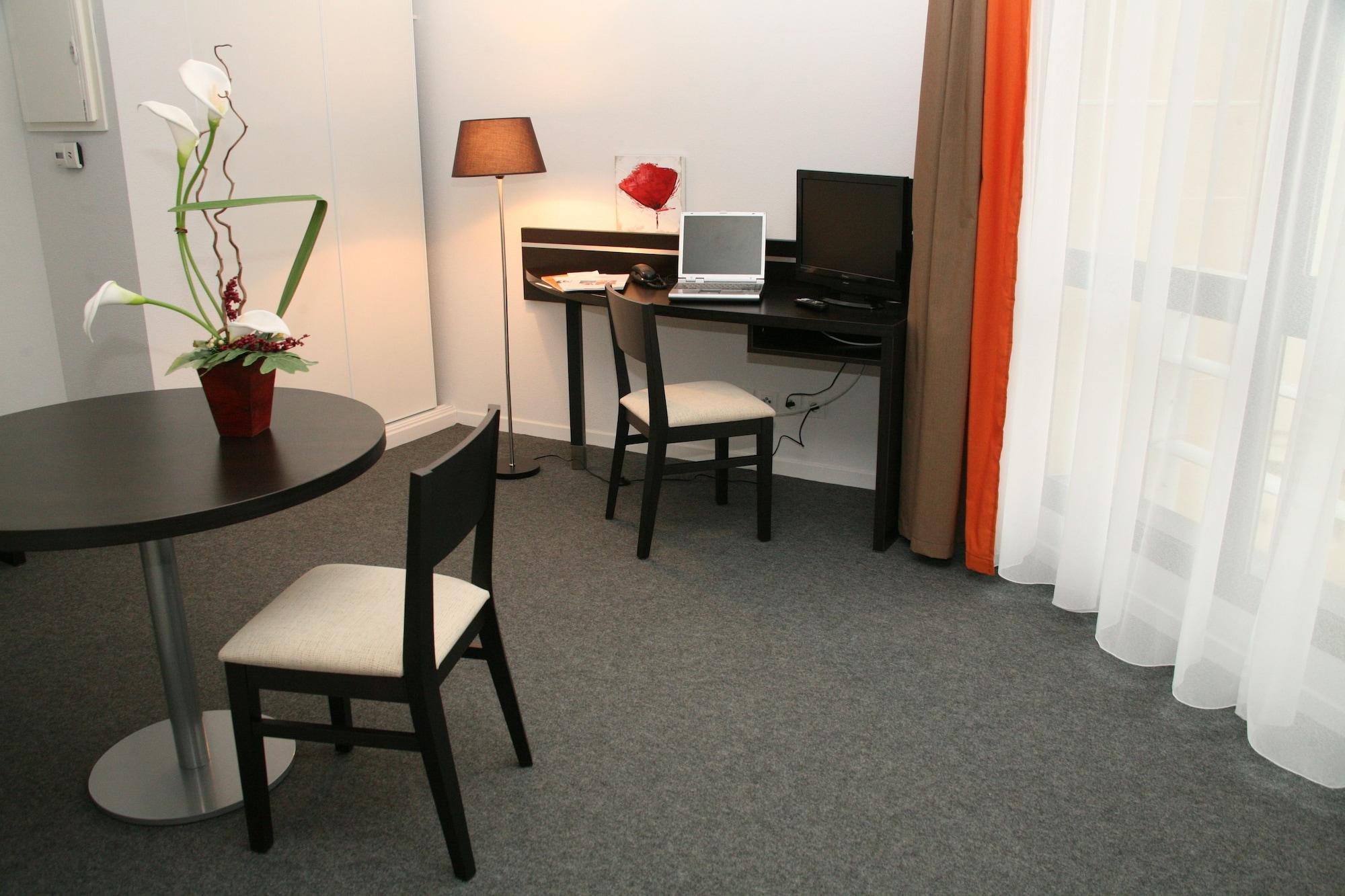 Nemea Appart Hotel Home Suite Nancy Centre エクステリア 写真