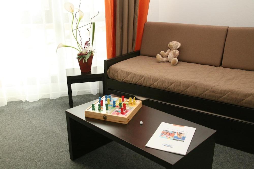 Nemea Appart Hotel Home Suite Nancy Centre エクステリア 写真